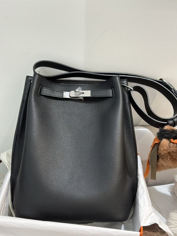 Сумка So Kelly из кожи Togo 22 см