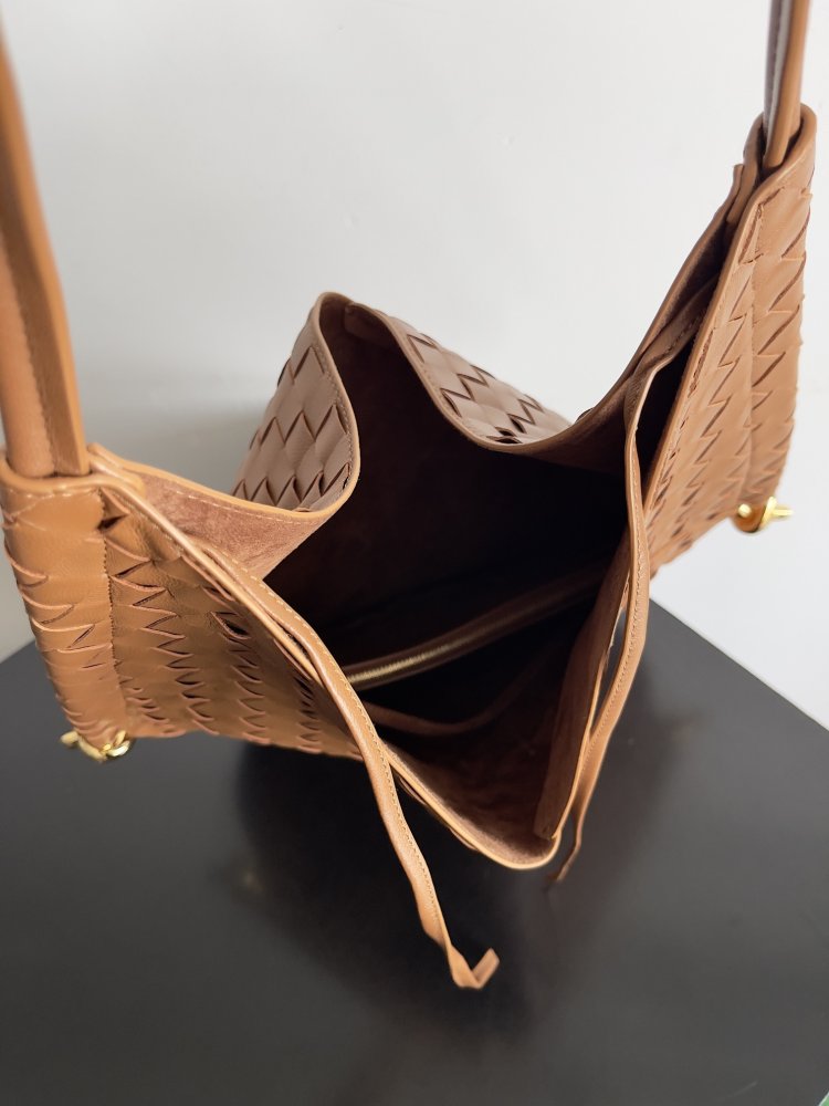 Сумка Solstice кожаная 29 см фото 9