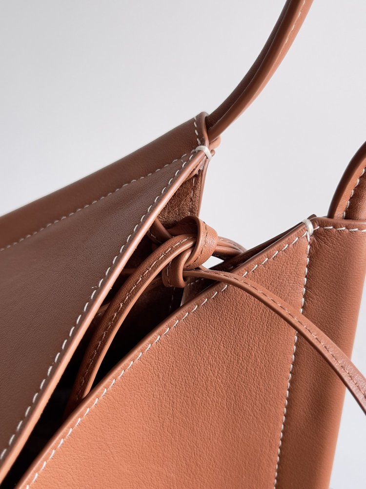 Сумка Solstice кожаная 44 см фото 5