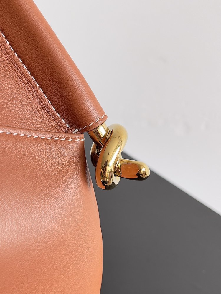 Сумка Solstice кожаная 44 см фото 6