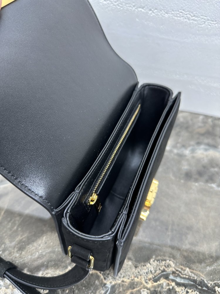 Сумка TEEN TRIOMPHE кожаная 18 см фото 9