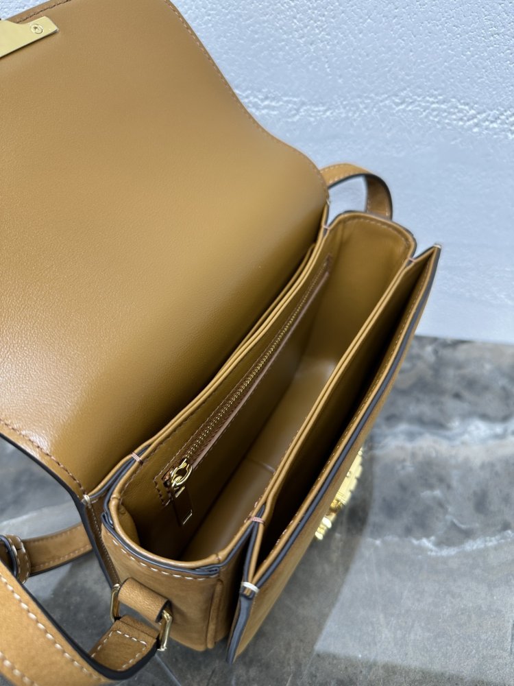 Сумка TEEN TRIOMPHE кожаная 18 см фото 9