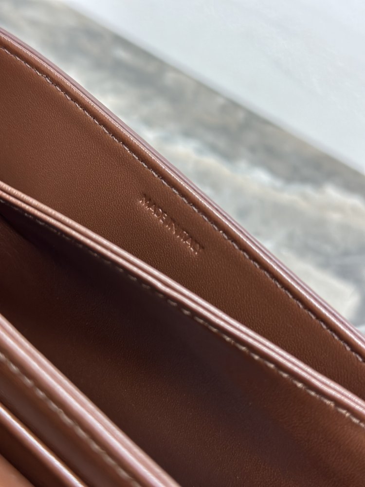 Сумка TEEN TRIOMPHE кожаная 18 см фото 9