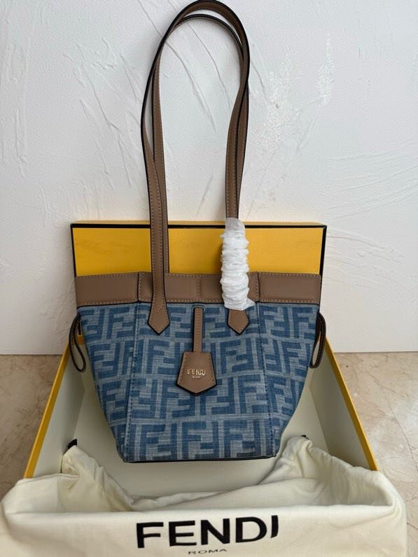 Сумка тоут 15 см