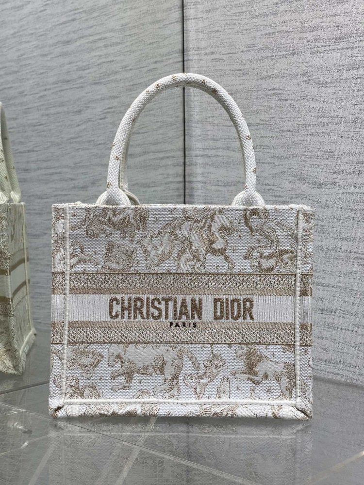 Сумка тоут 26 см Dior Book Tote