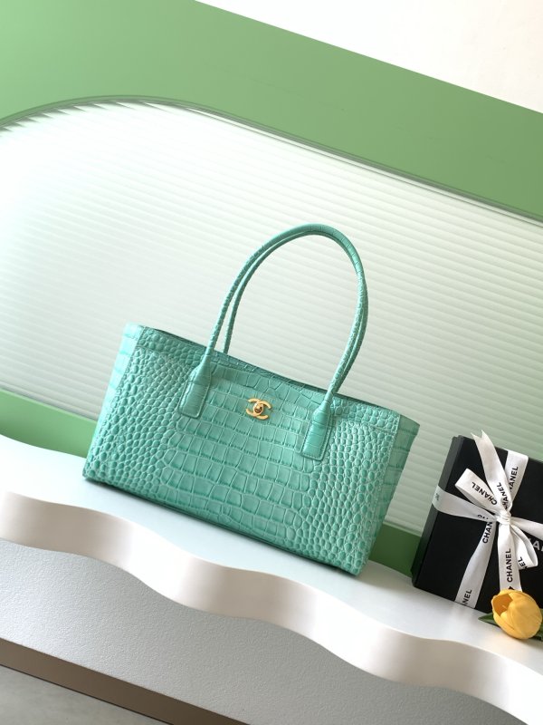 A bag тоут 39 cm of series 26S Cerf leather