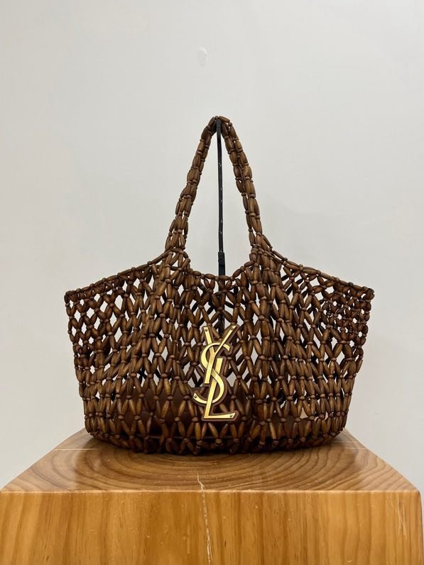 Сумка-тоут 46 см YSL ICARE MEDIUM с плетением из деревянных бусин