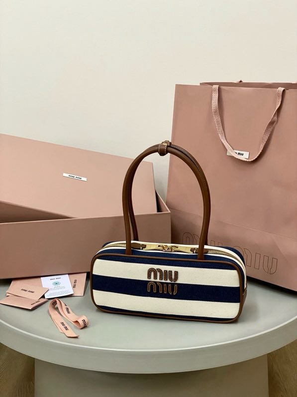 Сумка тоут Beau 28 см