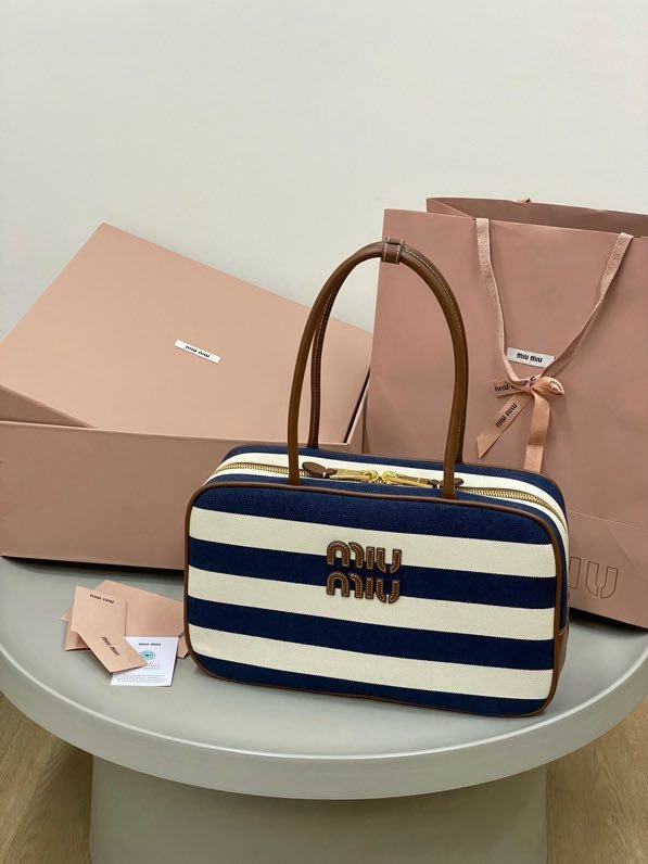 Сумка тоут Beau 34 см