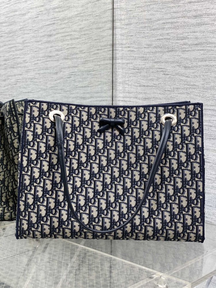 Сумка тоут Dior 37 см