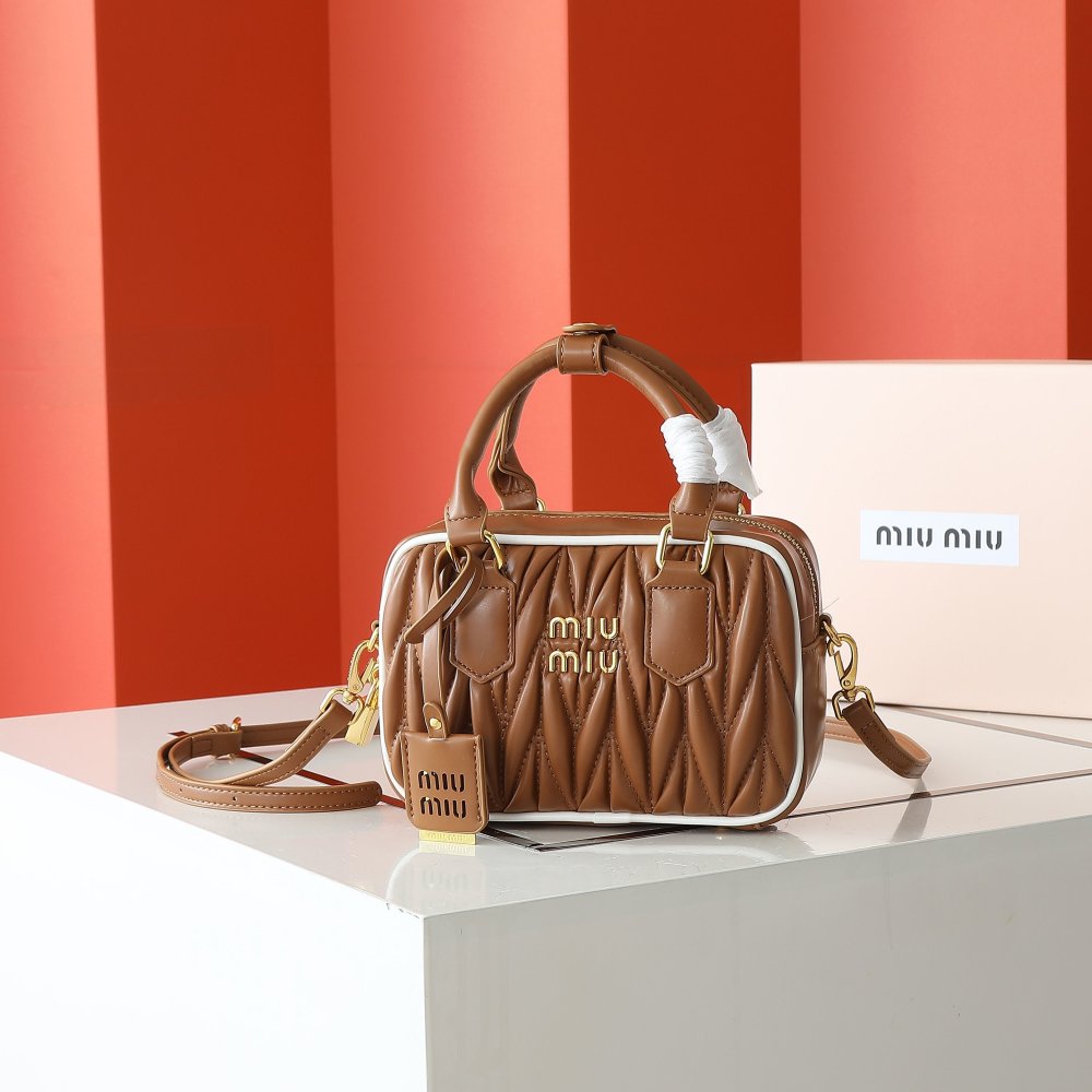 Сумка тоут кожаная Arcadie mini 20 см