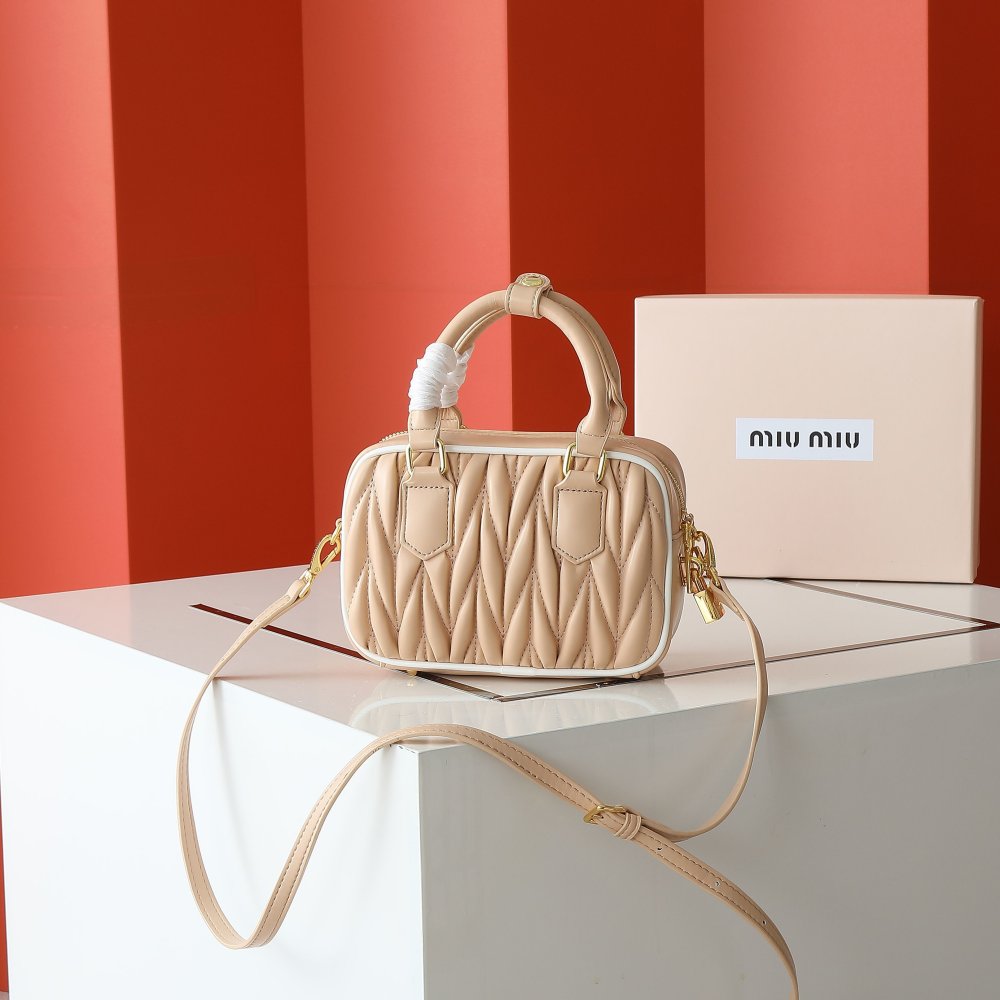 Сумка тоут кожаная Arcadie mini 20 см фото 6