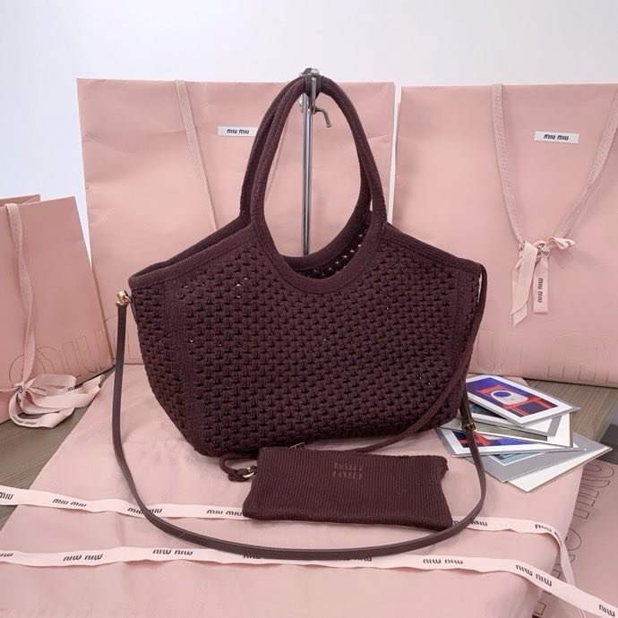 Сумка тоут Miu Isetan 28 см фото 2