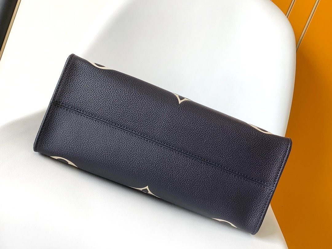 Сумка тоут OnTheGo 34 см фото 4