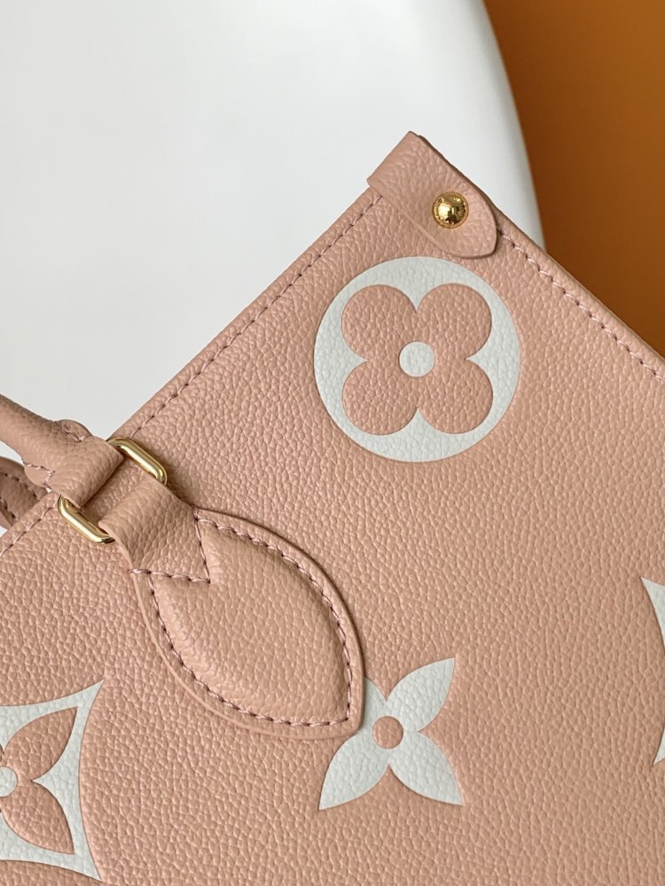 Сумка тоут OnTheGo 34 см фото 6