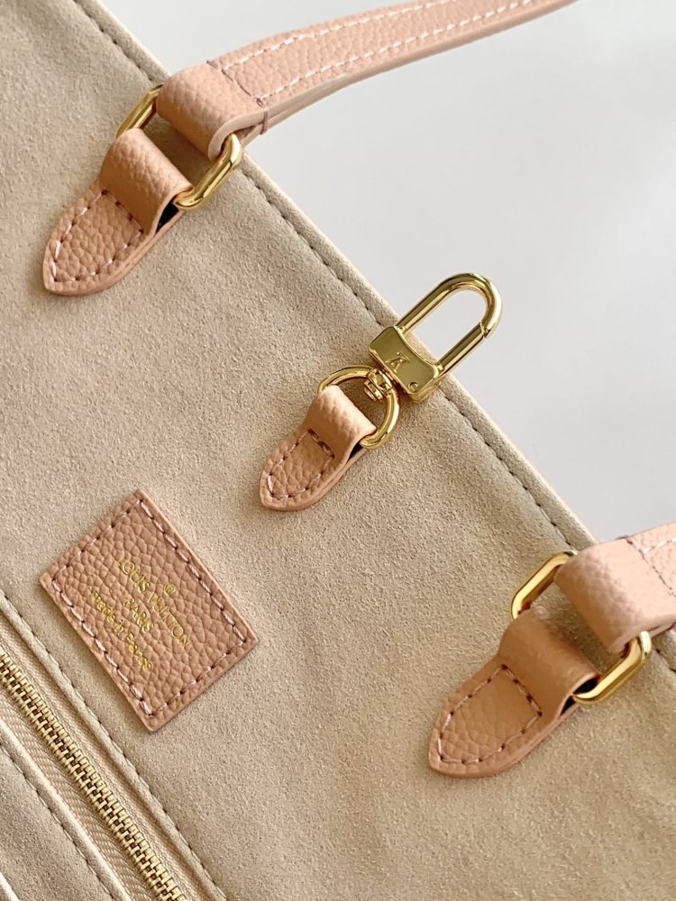 Сумка тоут OnTheGo 34 см фото 9