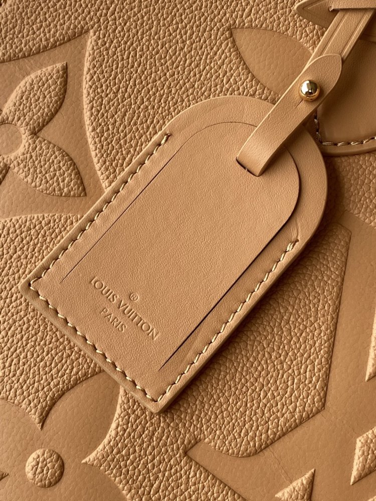 Сумка тоут OnTheGo 35 см фото 4