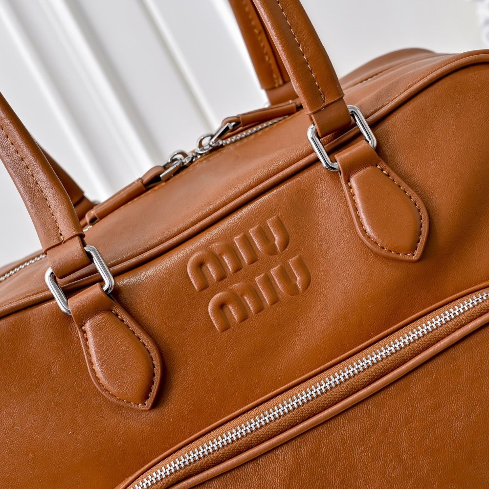 Сумка тоут Pocket кожаная на молнии 31 см фото 5