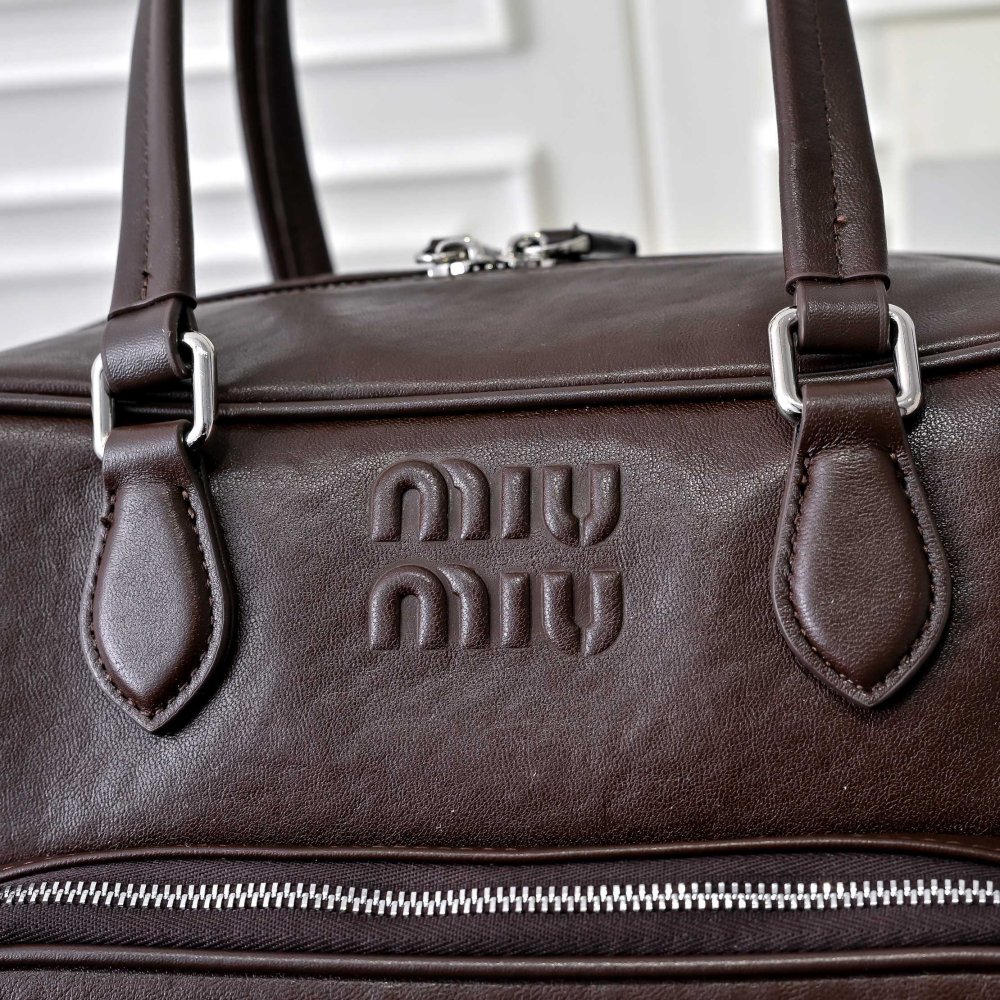 Сумка тоут Pocket кожаная на молнии 31 см фото 5