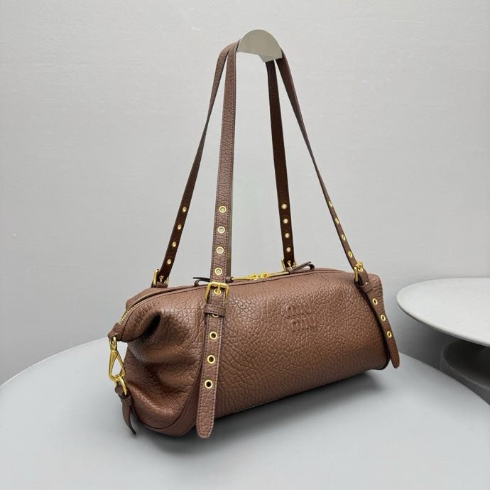 Сумка тоут с люверсами женская 36 см фото 4