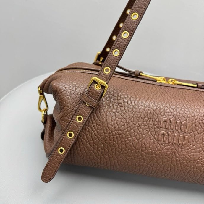 Сумка тоут с люверсами женская 36 см фото 7