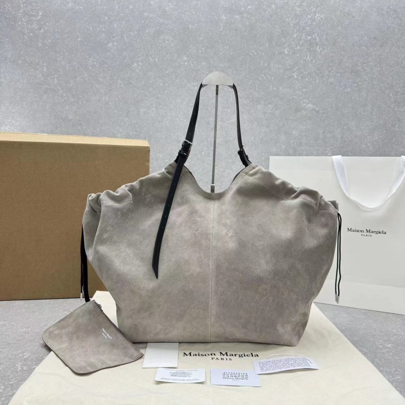 Сумка тоут замшевая Maison Margiela Oversized 71 см