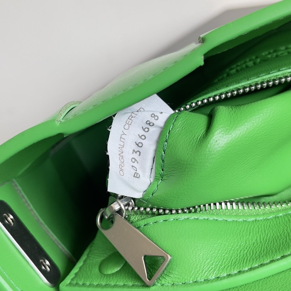 Сумка трансформер Cassette из плетеной кожи 26 см фото 7