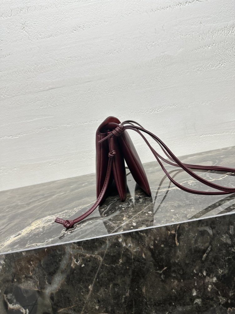 A bag TRIO FLAP leather 22 cm фото 3