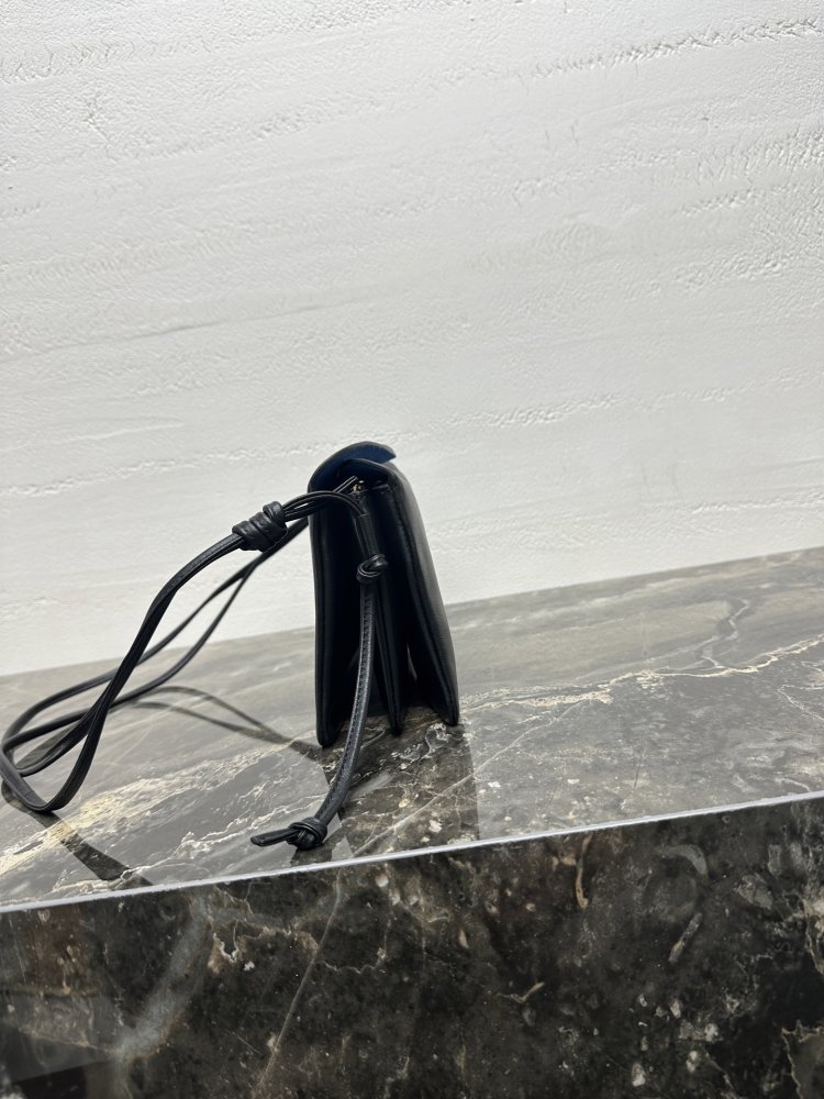 A bag TRIO FLAP leather 22 cm фото 3