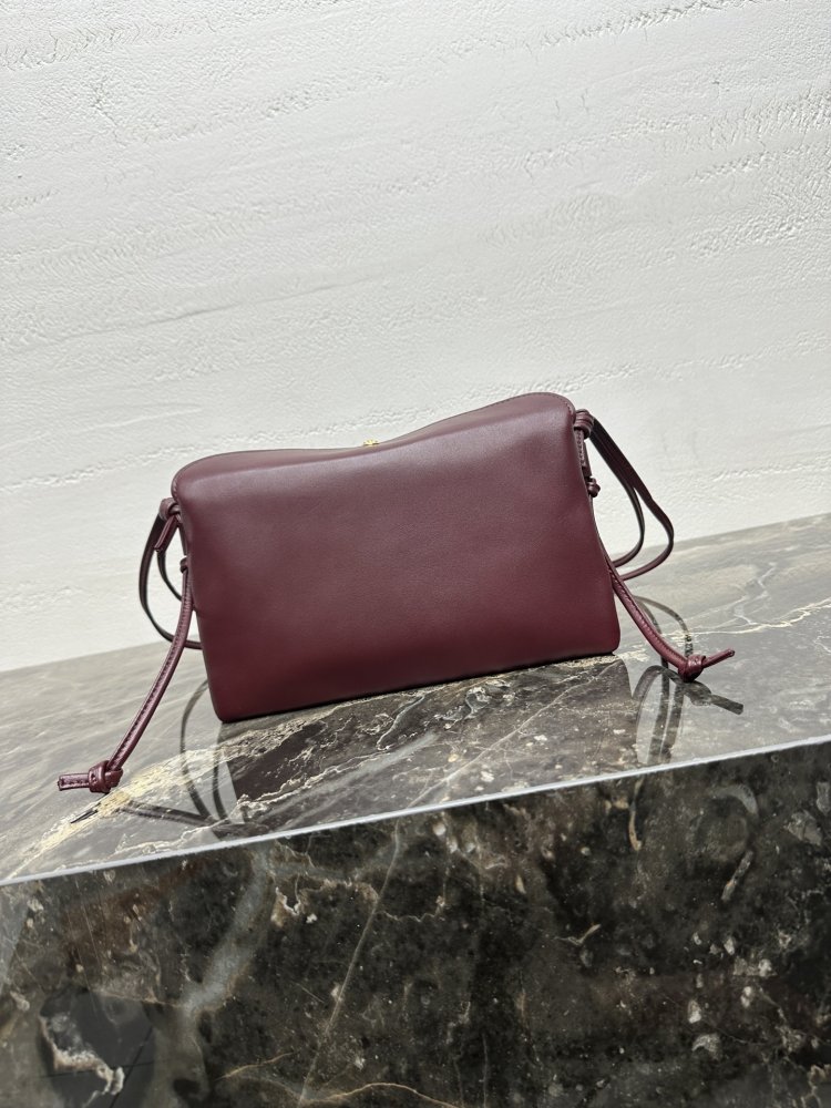 A bag TRIO FLAP leather 22 cm фото 4