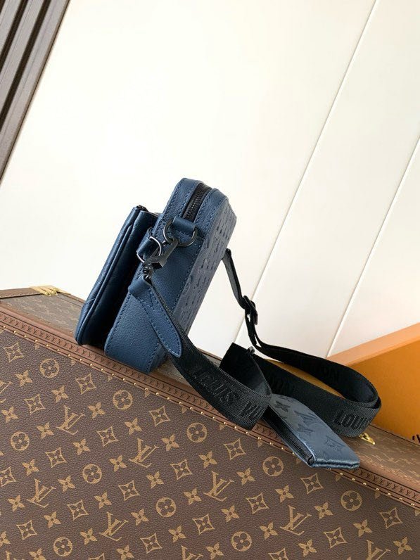 A bag Trio Messenger 25 cm фото 8