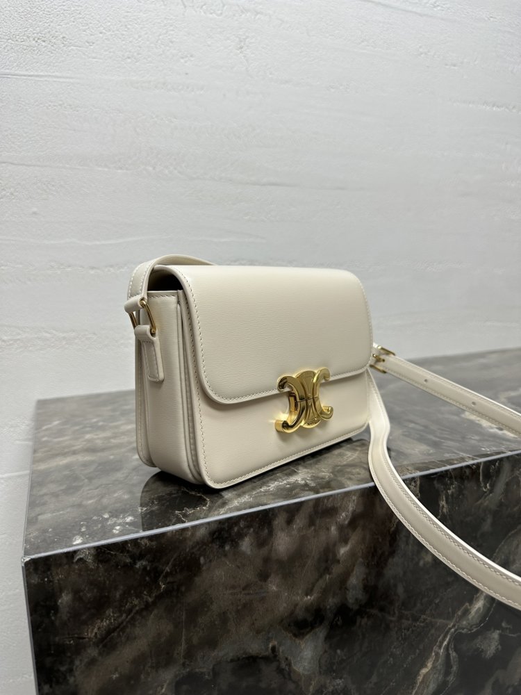 Сумка TRIOMPHE кожаная 18 см фото 2