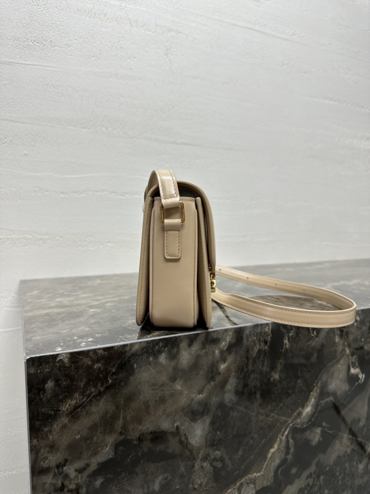 Сумка TRIOMPHE кожаная 18 см фото 3