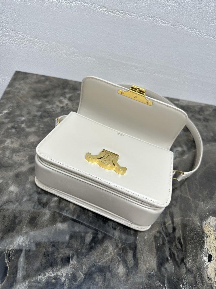 Сумка TRIOMPHE кожаная 18 см фото 7