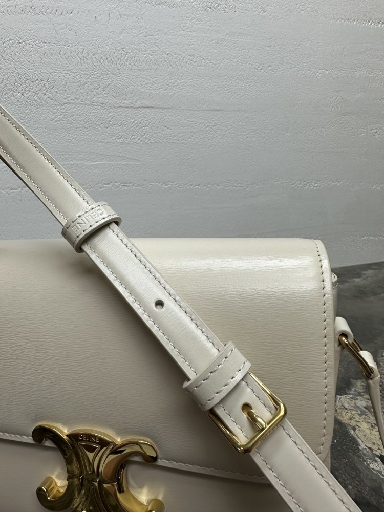 Сумка TRIOMPHE кожаная 18 см фото 9