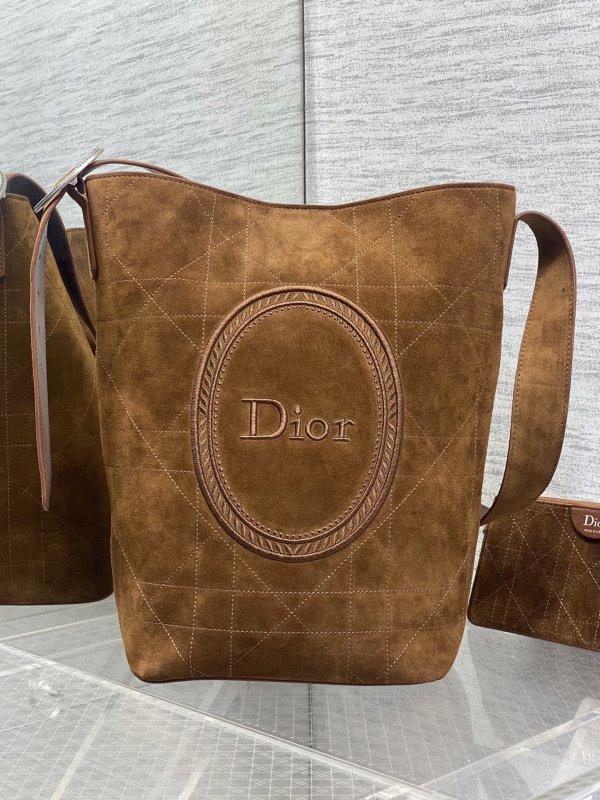 Сумка ведро Dior Medaillon Medium кожаная