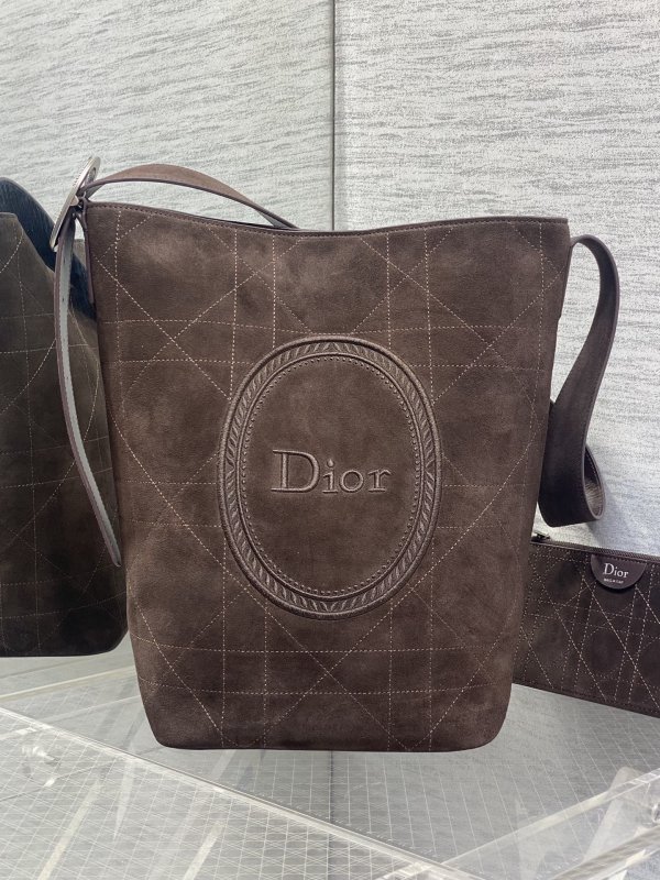Сумка ведро Dior Medaillon Medium кожаная