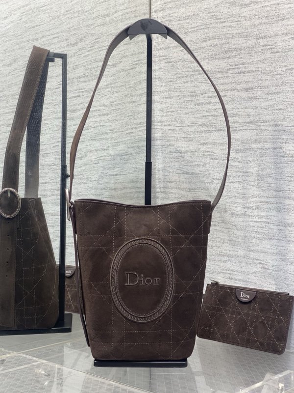 Сумка ведро Dior Medaillon Small кожаная