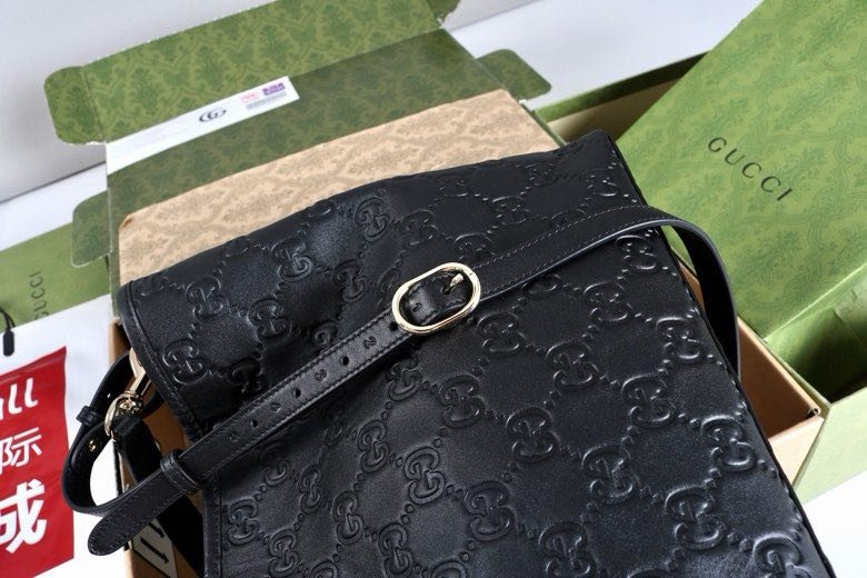 Сумка ведро GG Emblem кожаная 25 см фото 5