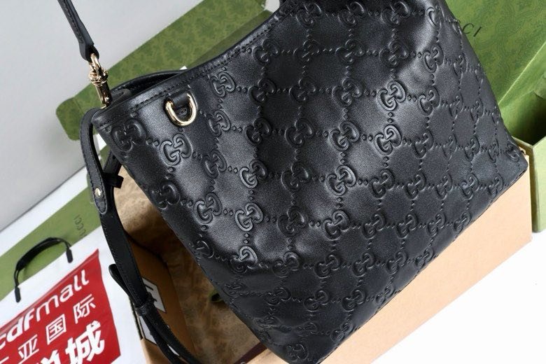 Сумка ведро GG Emblem кожаная 25 см фото 8