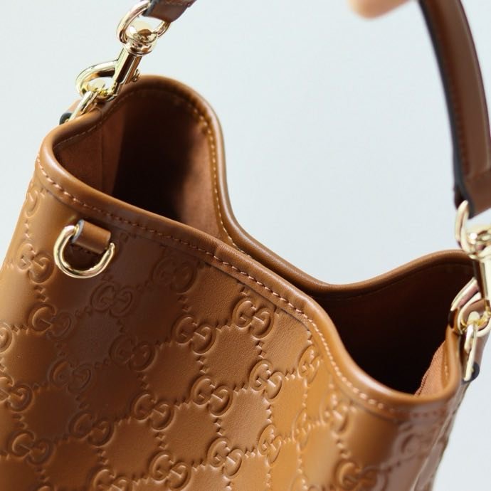 Сумка ведро кожаная 18 см фото 5