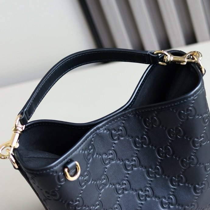 Сумка ведро кожаная 18 см фото 5