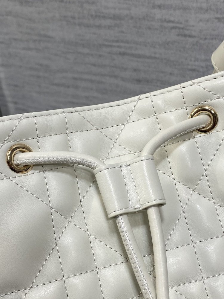 Сумка відро шкіряна Dior Caro 17 см фото 3