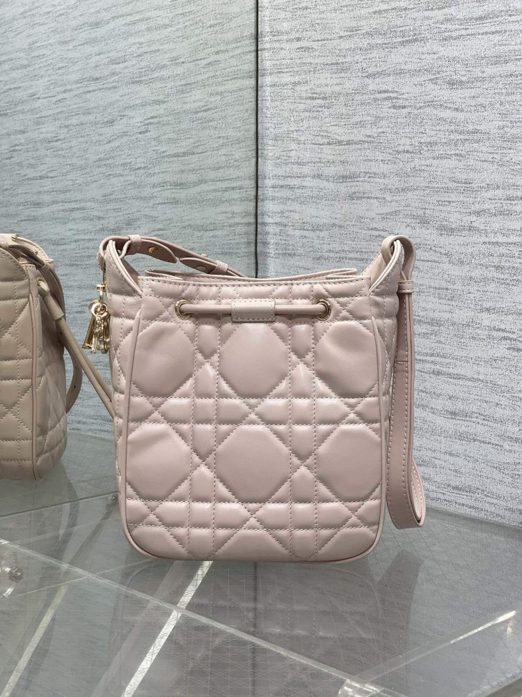 Сумка ведро кожаная Dior Caro 17 см фото 5