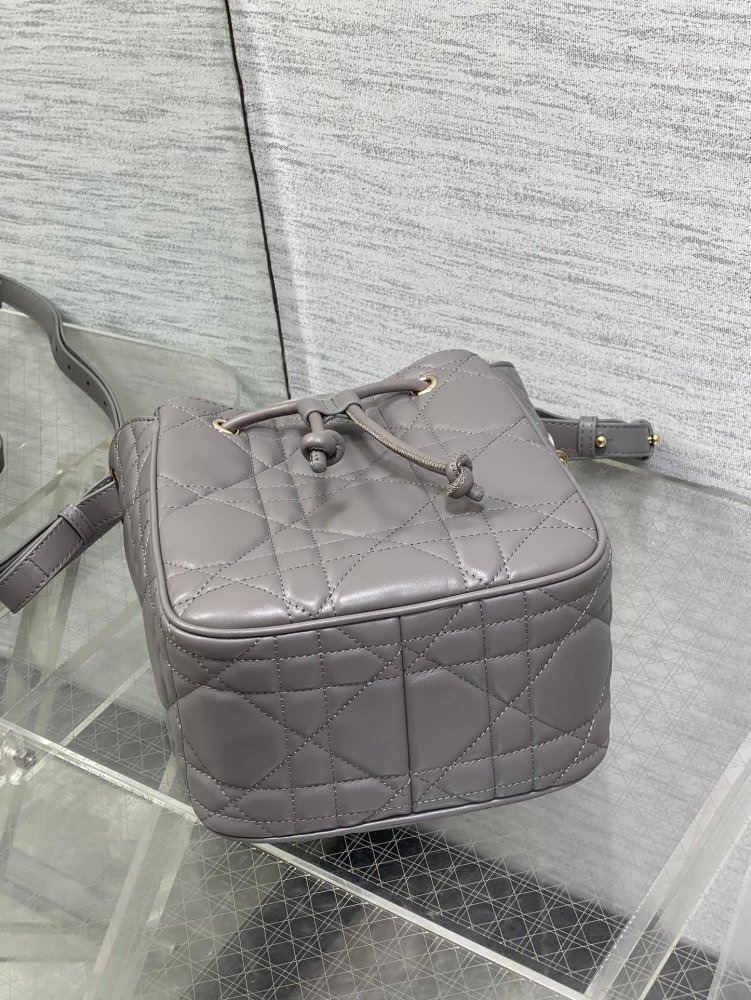 Сумка відро шкіряна Dior Caro 17 см фото 7