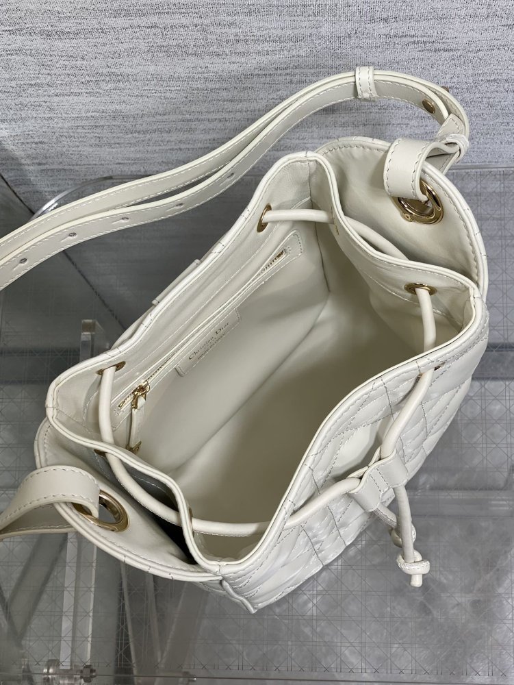 Сумка відро шкіряна Dior Caro 17 см фото 8