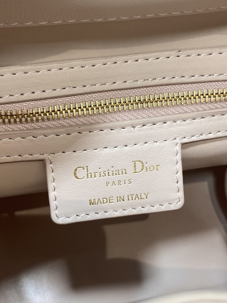 Сумка ведро кожаная Dior Caro 17 см фото 9