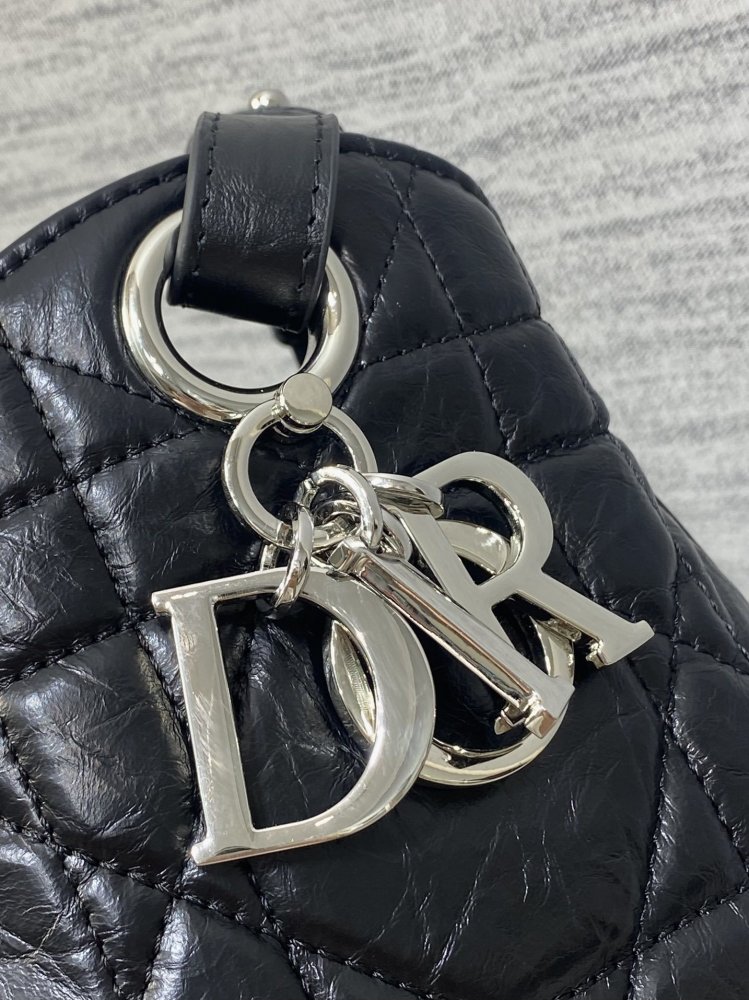 Сумка ведро кожаная Dior Caro 23 см фото 4