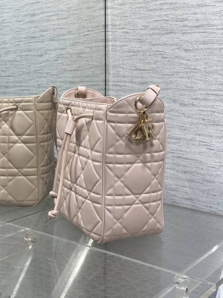 Сумка ведро кожаная Dior Caro 23 см фото 6