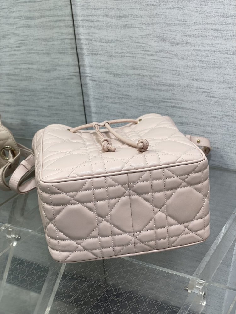 Сумка ведро кожаная Dior Caro 23 см фото 7